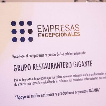 Grupo Restaurantero Gigante es galardonado por apoyar a productores de café en Chiapas