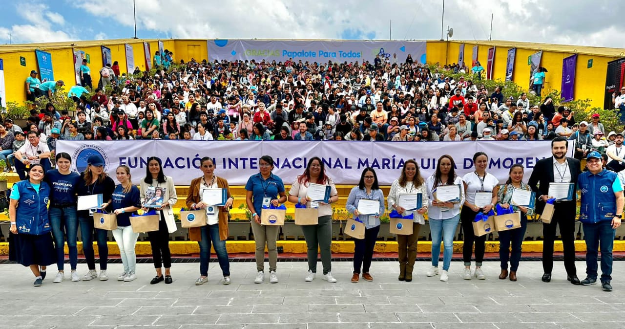 3600 niños visitaron “Papalote, Museo del Niño” y recibieron kits escolares