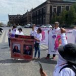 Suman 5 horas de bloqueo de transportistas sobre la México-Querétaro