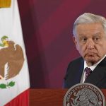 AMLO dice que medios esperaban que lo agredieran en portazo de CRIT en Guerrero