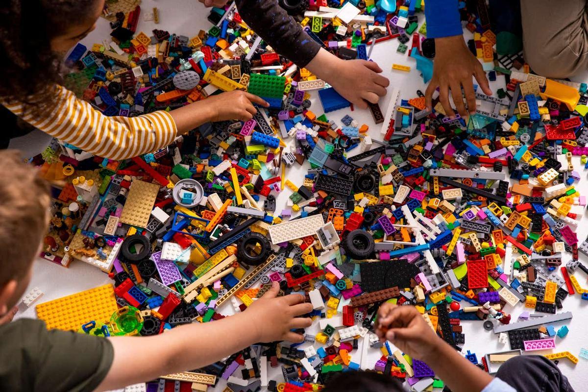 LEGO de la mano del comercio electrónico arrasa en 2023 dejando por debajo a artículos de Barbie