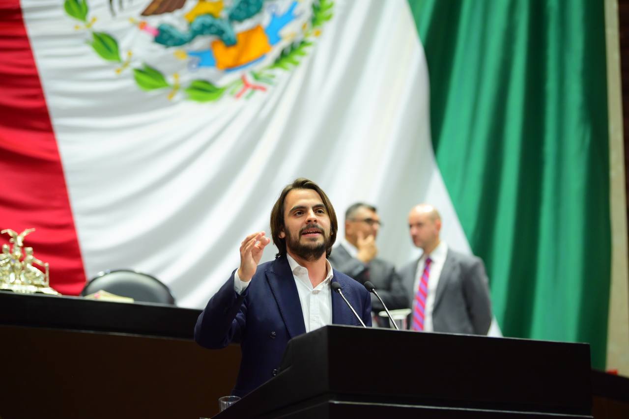 Las campañas de Sheinbaum y Xóchitl son ilegales y no podrían ser candidatas: Braulio López Ochoa