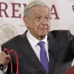 Secuestro masivo en Sinaloa es por confrontación entre bandas, asegura López Obrador