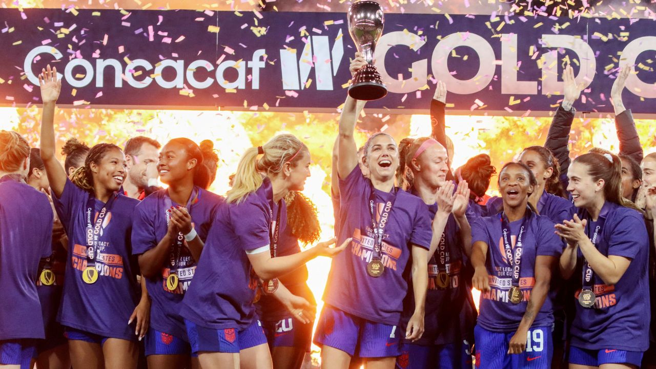 EUA vence a Brasil y conquista la primera Copa Oro del futbol femenino