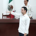 Alfa González creará programa para regularizar colonias