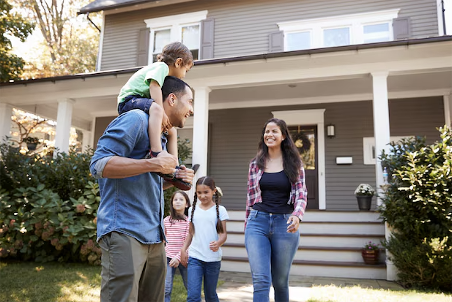 ¿Vas a adquirir una casa? Conoce la mejor edad y momento para hacerlo