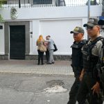 Manifestantes mantienen bloqueo en Paseo de la Reforma