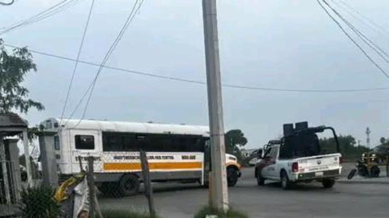 Matamoros amanece con narcobloqueos; suspenden clases
