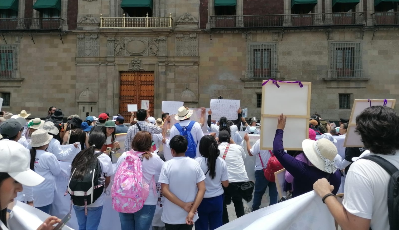 “Nosotras no tenemos nada que celebrar”: Madres Buscadoras en el Zócalo