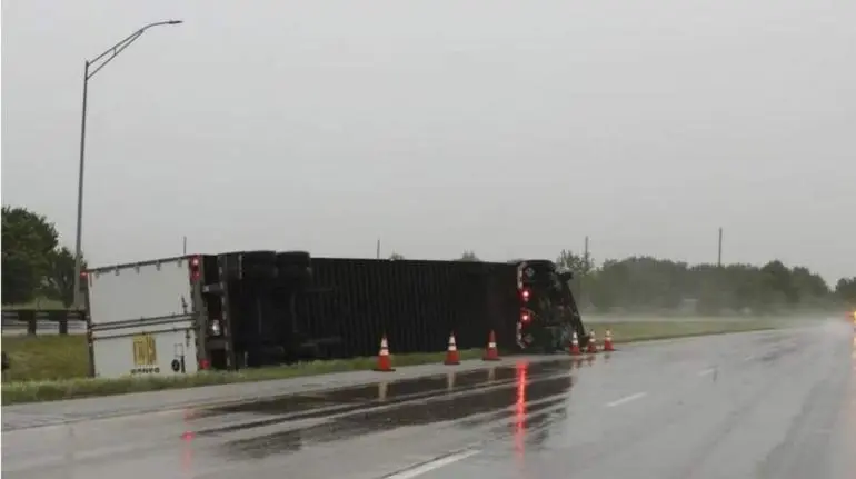 Fuertes tormentas causan al menos cinco muertas en Texas