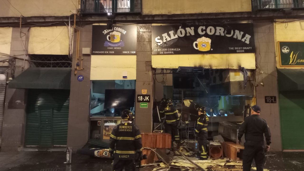 Por acumulación de gas explota Salón Corona en el Centro Histórico