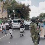 Rescatan a familia varada en el río Pilón en Montemorelos, NL