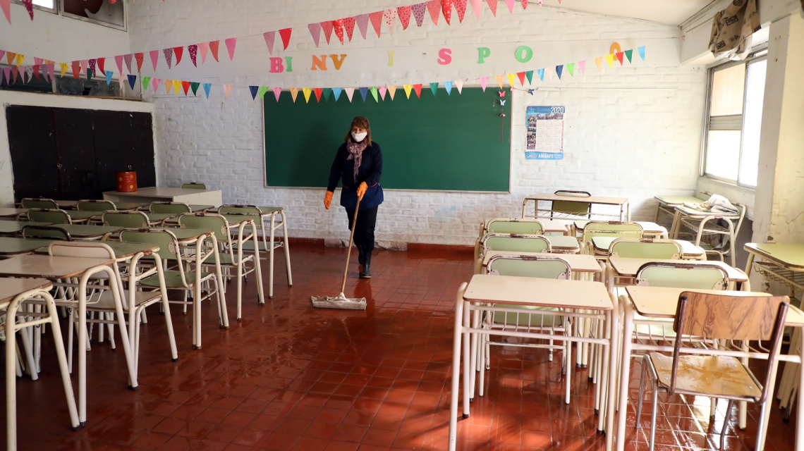 En este regreso a clases, CLOROX® dona más de 50 mil de sus productos  a distintas escuelas públicas de México