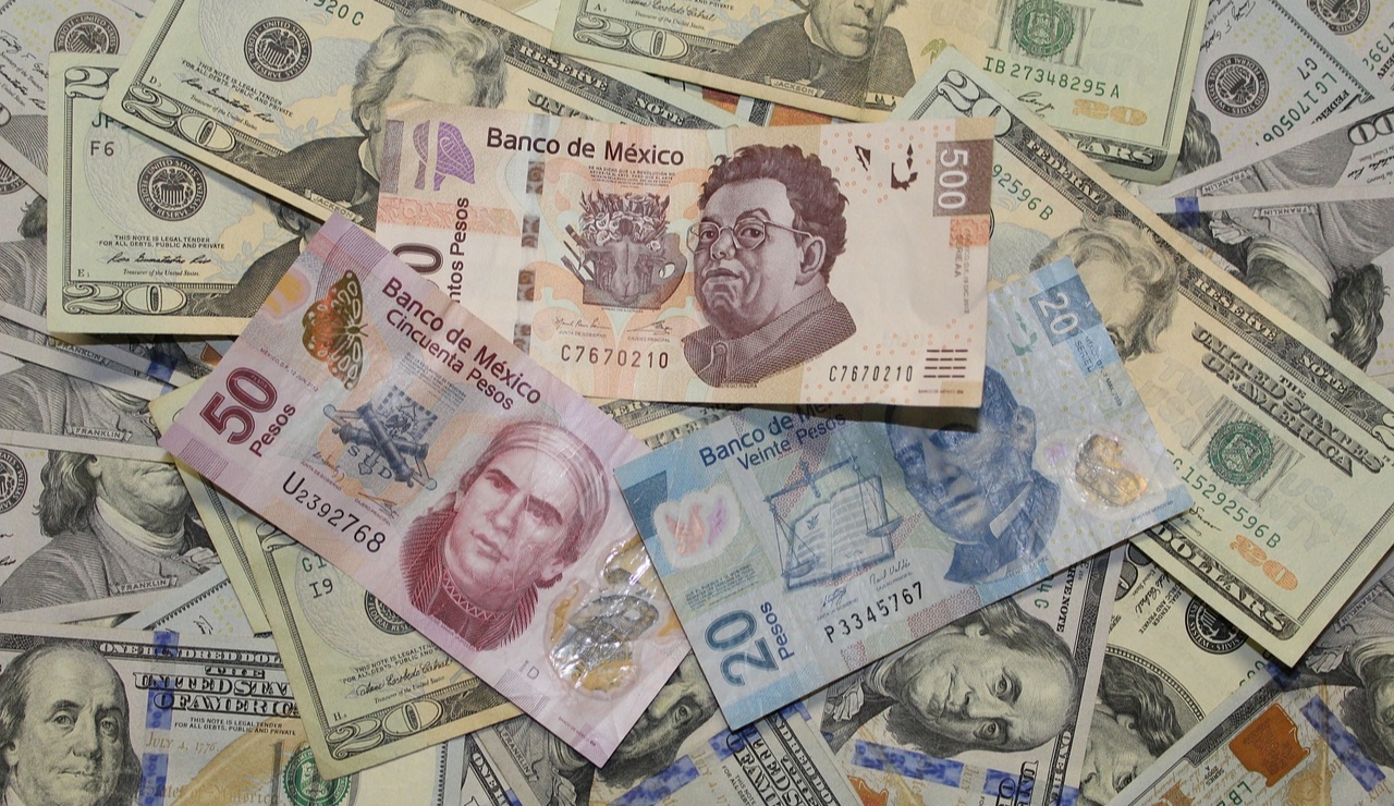 Dólar da un respiro frente al dólar tras jornadas de retrocesos