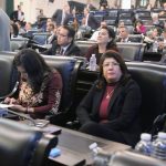 Manifestantes irrumpen en el Senado durante discusión de reforma judicial