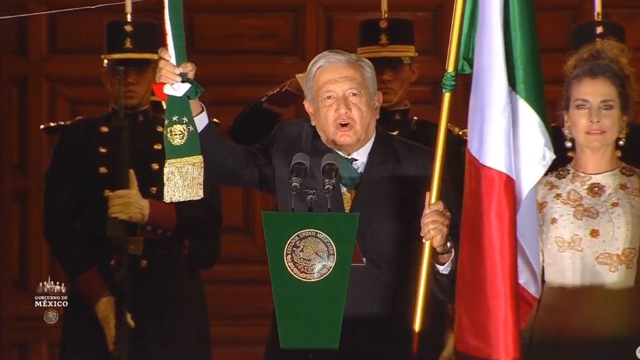 AMLO adelanta que agregará una o dos arengas al Grito de Independencia