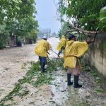 ‘John’ recobra fuerza a huracán categoría 1 y amenaza con inundaciones