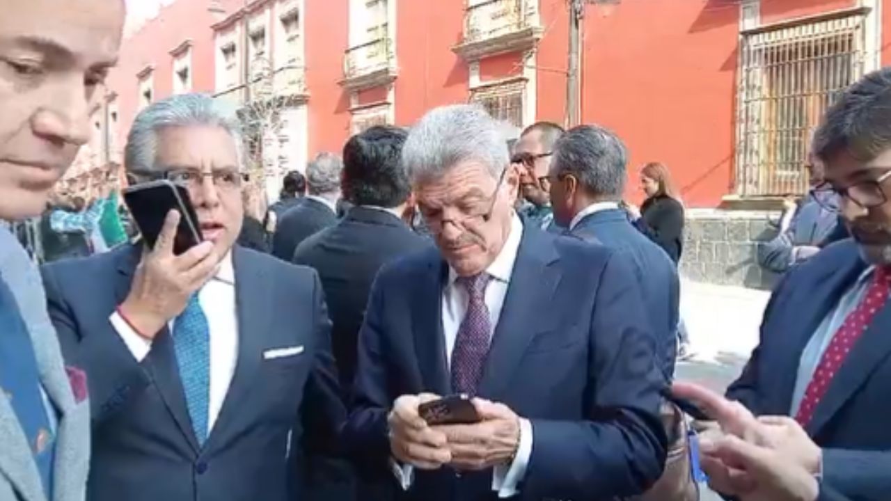 Tensión en Palacio Nacional por protesta del PJF previo a reunión con empresarios de EUA