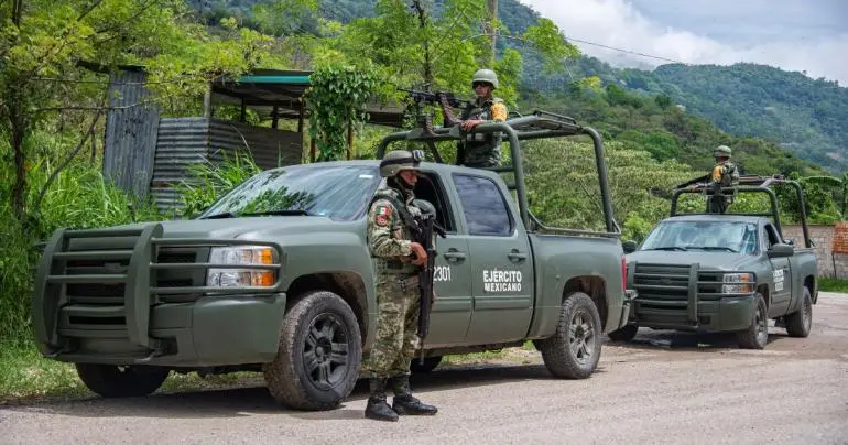 Con AMLO, el Ejército incauta 28 mil 159 armas, aunque al país ingresan 200 mil