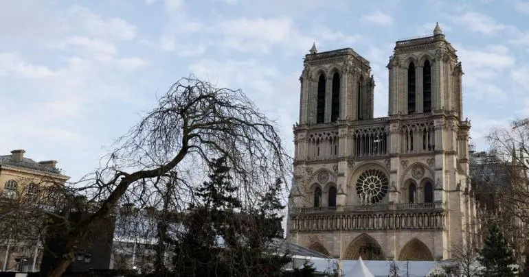 Notre Dame reabre sus puertas cinco años después del incendio