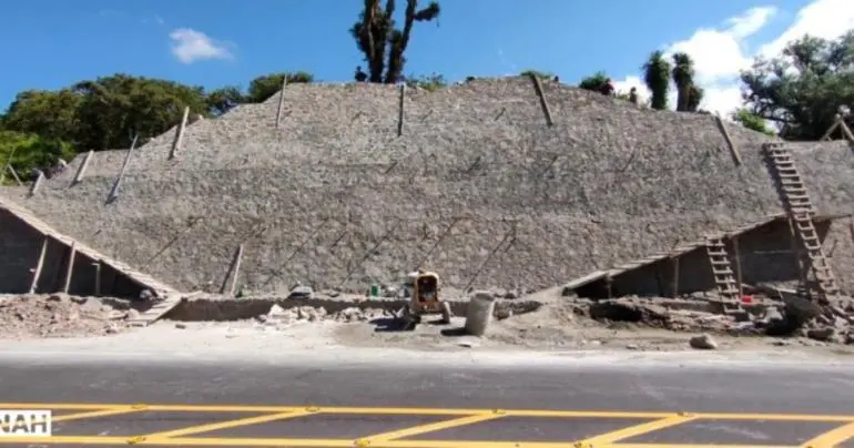 Descubren pirámide en la carretera Pachuca-Huejutla