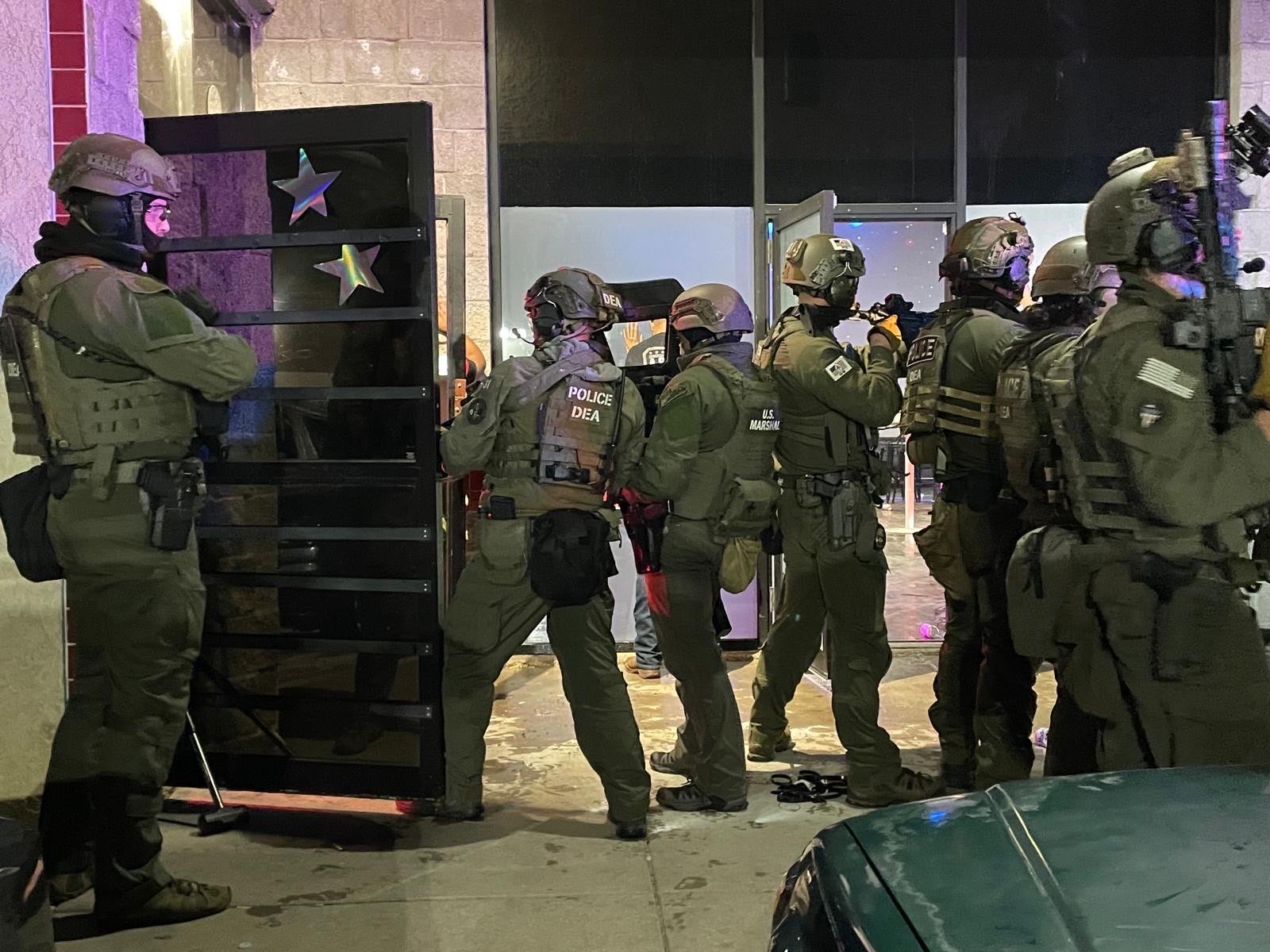Detuvieron a 5 mexicanos en redadas contra migrantes en Colorado: Sheinbaum