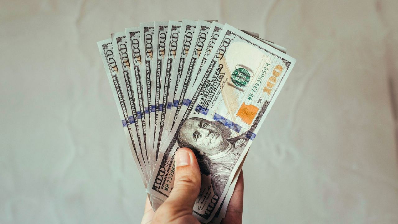 El Dólar se vende en 20.10 pesos a la venta en la CDMX