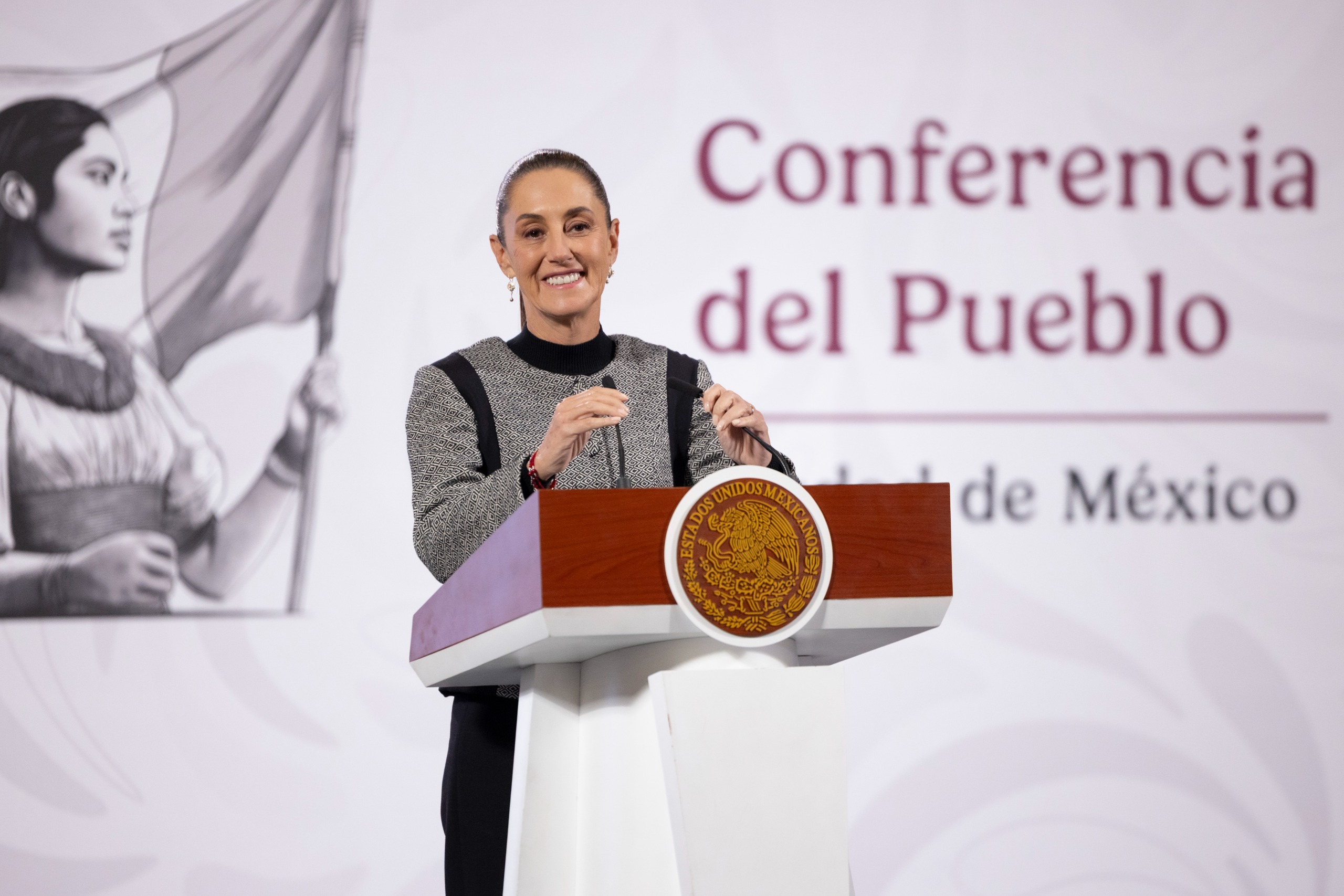 Sheinbaum confirma ofrecimiento de embajada a extitular de la FGR tras renuncia