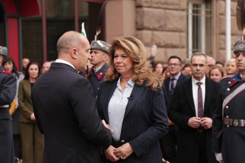 (Multimedia) Bulgaria celebrará elecciones anticipadas el 19 de abril, anuncia presidenta
